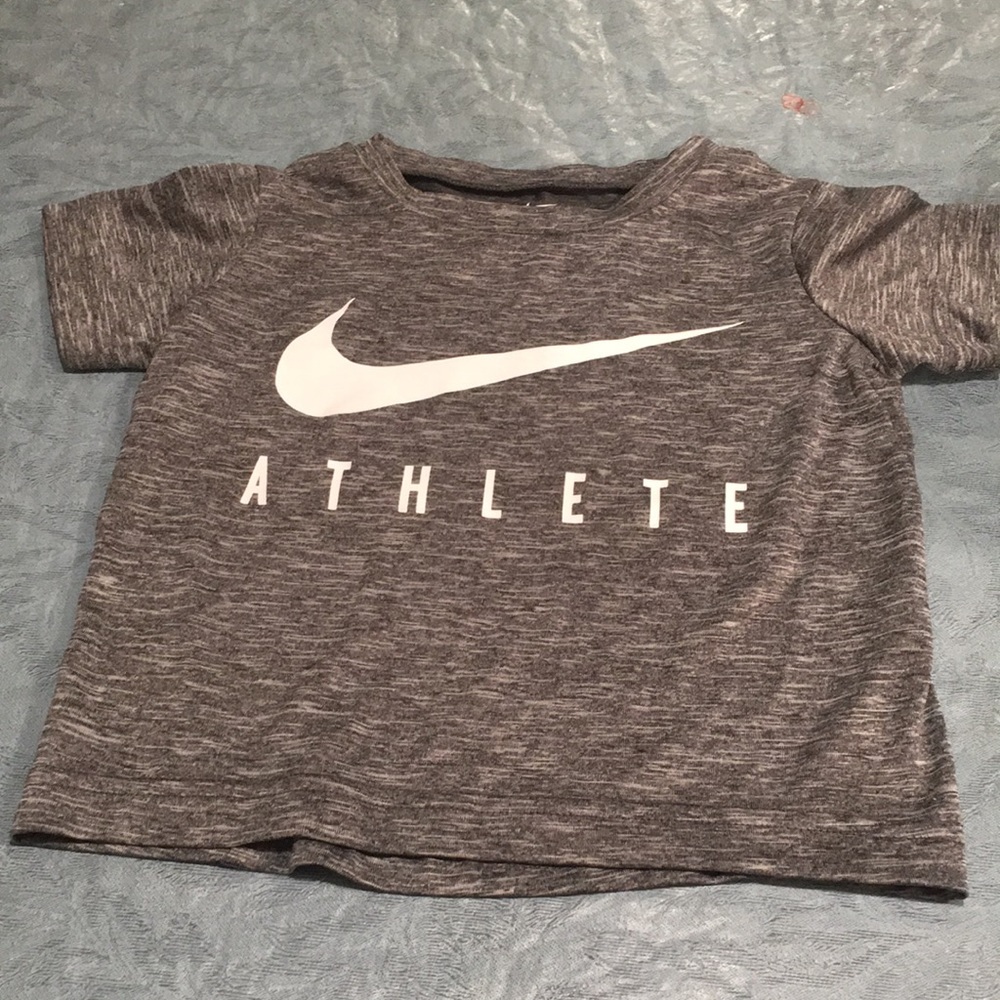 Nike Toddler Athlete Shirt Size 2T 1-2 Yrs Gray Dri-Fit & White swoosh Like NEW